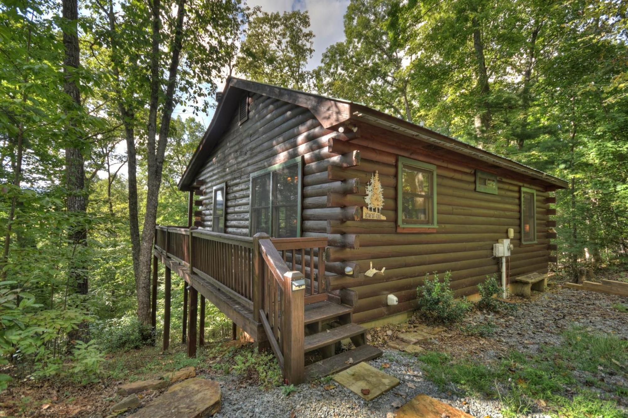 Bearfoot Ridge Wood-burning Fireplace Cozy Hot Tub Serene Views *